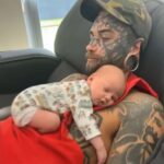 24-year-old dad, whose body is completely covered with more than 200 tattoos, removed them for the sake of his baby daughter, Better sit