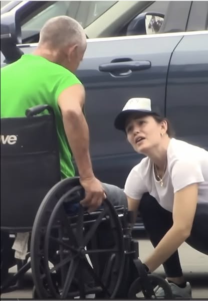 Jennifer Garner actions towards wheelchair-bound homeless man